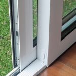 sliding door mechanism